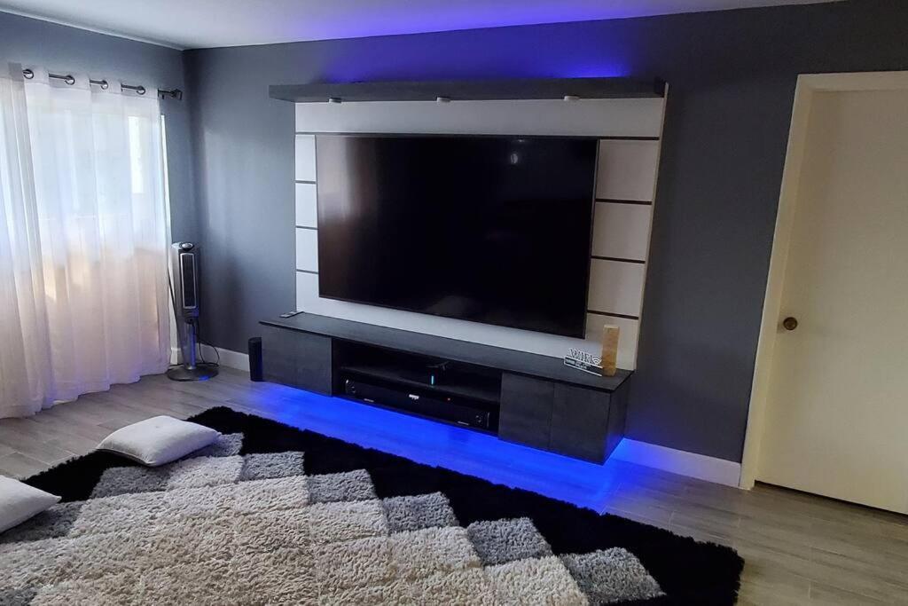 Fully Furnished, Beautiful, Spacious Two Bedroom Condo Lauderhill Εξωτερικό φωτογραφία