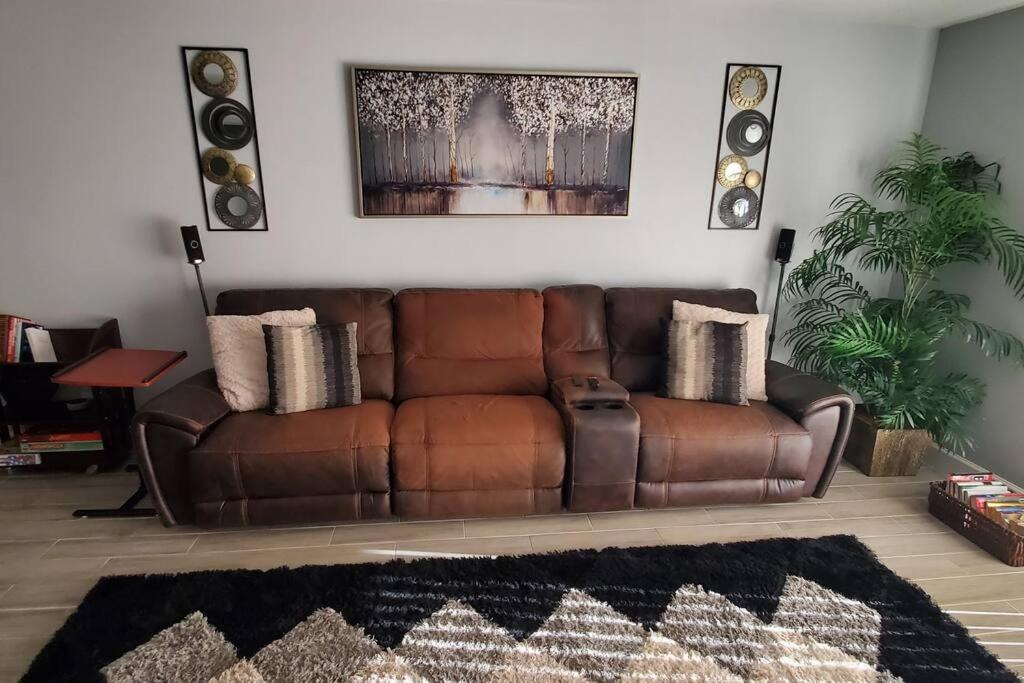 Fully Furnished, Beautiful, Spacious Two Bedroom Condo Lauderhill Εξωτερικό φωτογραφία