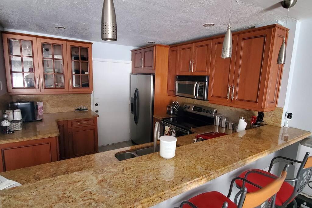 Fully Furnished, Beautiful, Spacious Two Bedroom Condo Lauderhill Εξωτερικό φωτογραφία